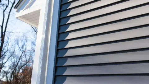 Vinyl Siding (8 Benefits, Cost & Design Options)