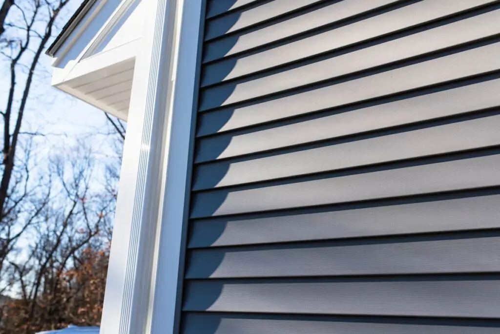 Vinyl Siding (8 Benefits, Cost & Design Options)